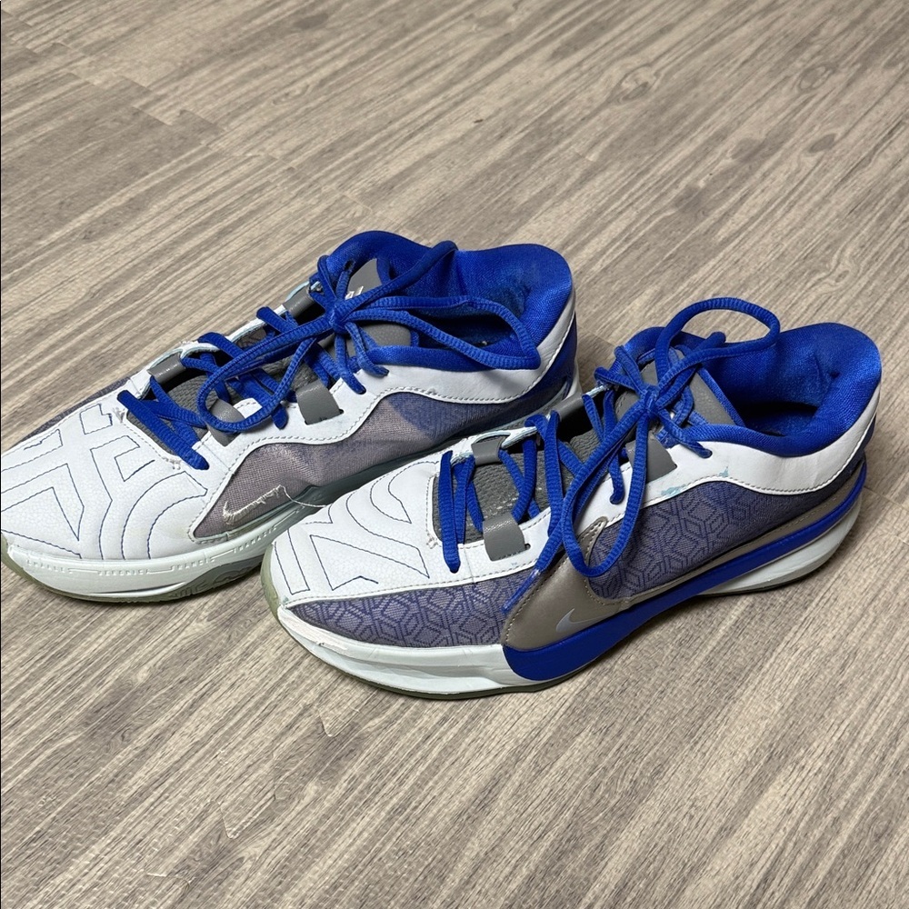Nike Basketball Shoes Size 7.5 - Picture 7 of 9